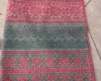 Ruggable Nordic Snowflake Geometric Pattern Area Rug
