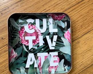 Decorative Rolling Tray with CULTIVATE text and Protea floral motif