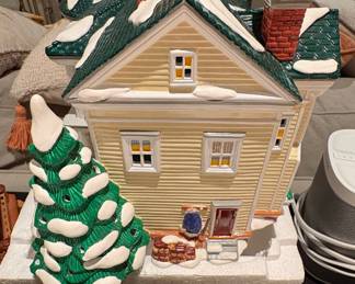 Department 56 Snowbabies "A Warm Welcome" House