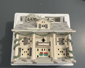 The Original Snow Village "Cumberland" Department 56 Ceramic House