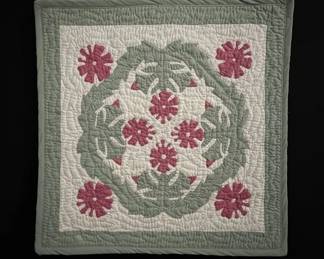 Hawaiian Quilted Wall Hanging with Floral Motif