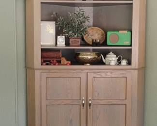 Corner Cabinet 