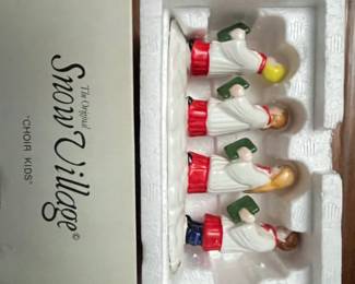 The Original Snow Village Choir Kids Set