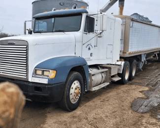 auctioncompanykc.com