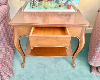 Vintage Queen Anne Style Accent Table with Drawer