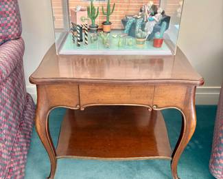 Vintage Queen Anne Style Accent Table with Drawer