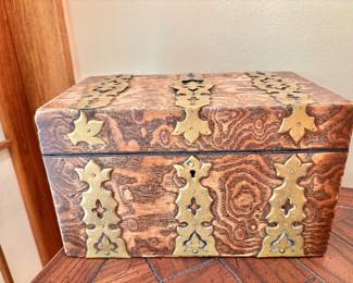 Antique Victorian Burr Walnut Tea Caddy