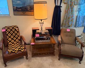 Pair of recliners, end table, MCM lamp, Panasonic 1970's stereo with 8 track