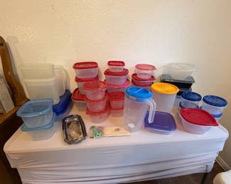 Vintage Tupperware and Rubbermaid
