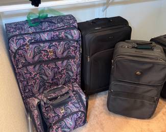 London Fog paisley luggage