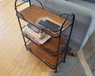Bokkrack end table