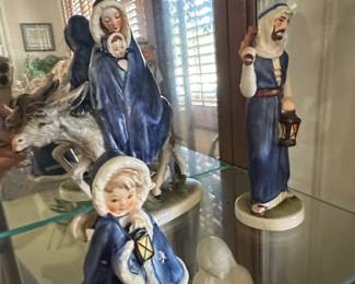 Goebel Flight Into Egypt Nativity Scene Figurine Set
