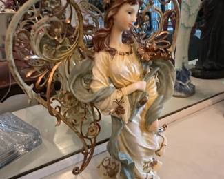 Seraphim Classics Angel Figurine