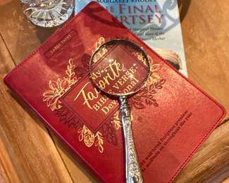 My Favorite Bible Verse Large Print Devotional