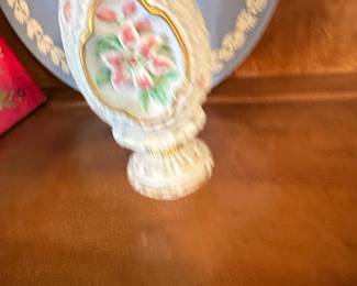 Lenox Winter Greetings Egg Ornament