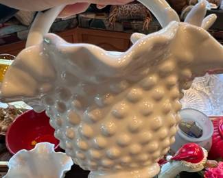 White Ceramic Decorative Basket with Daisy and Ladybug, Hobnail Texture second image