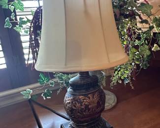 Barnes and Ivy Leafwork Traditional Table Lamp