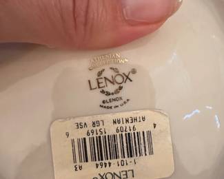 Lenox Athenian Collection Vase third image