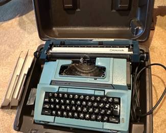 Smith Corona Coronet XL Typewriter