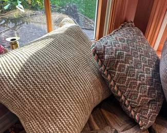Assorted Decorative Throw Pillows with Floral, Tassel, and Geometric Designs third image