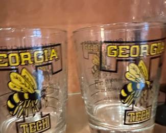 Georgia Institute of Technology Ramblin Wreck and Seal Tumbler Glasses Set second image