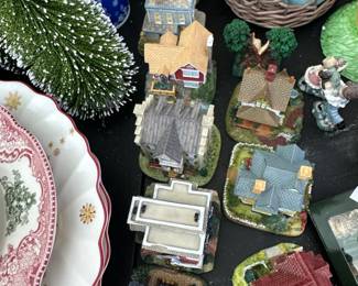 Collection of Liberty Falls Miniature Houses