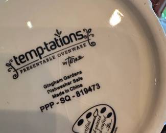 Temptations by Tala Gingham Gardens Hobnail Milk Glass Vase third image