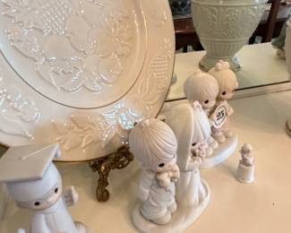 Precious Moments The Lord Bless You and Keep You Figurine