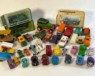 Matchbox, Lesney, Hot Wheels, Midge Toy Hallmark Cars
