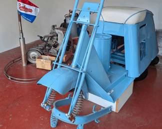 1949 Cushman Motor Scooter, Ready to Build