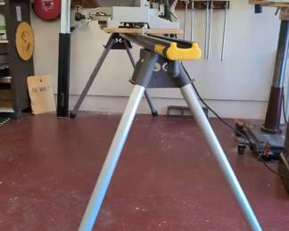Dewalt DW705 Saw W Work Support And Accessories