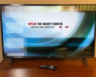 LG TV 44in