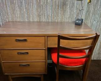 Leugers Fine Furniture Wooden Desk And Chair