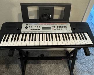 Yamaha YPT-260 Portable Keyboard