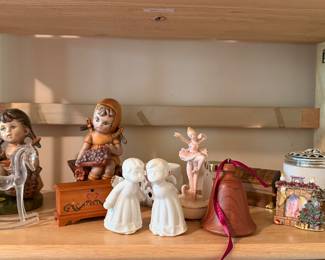 Figurines