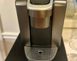 Keurig Coffee Maker & Coffee Pod Storage Stand