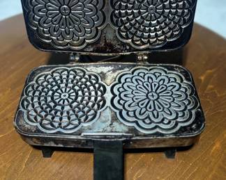 Vintage Pizzelle Maker