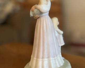 Mary Anne - Music Box Figurine