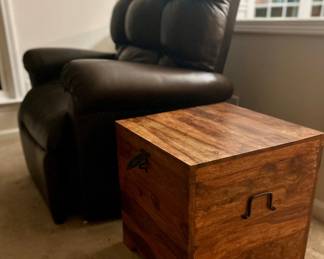 LEATHER LIFT/MASSAGE CHAIR-BRAND NEW - TOP OF THE LINE