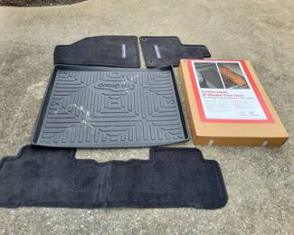 Toyota Highlander AllWeather Floor Mat Set  Premium Car Detailers Mystery Kit