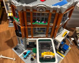 Lego 10264 Corner Garage Modular Building