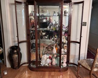 Ethan Allen Curio Cabinet 