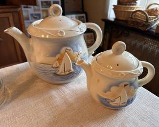 Porcelier vintage porcelain tea set (1940's - 1950's)