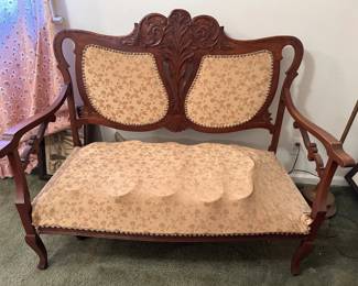 Victorian style mahogany settee