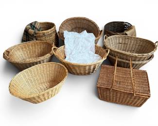 Large Collection Vintage French Wicker Baskets, Quilt 