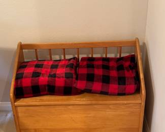 Vintage child’s toy box & seat
