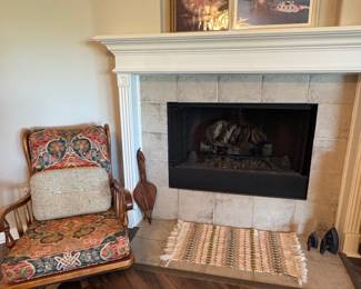 Set of 2 solid wood rocking chairs 