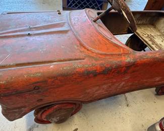 Vintage Murray Fire Chief Pedal Car