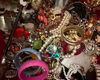 Vintage Jewelry Box with Costume Jewelry Lot