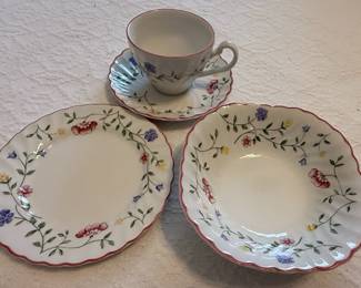 Johnson Brothers Summer Chintz Tea Set